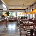 西玛普拉餐厅酒店